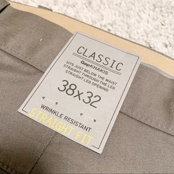 NWT Gap Gray Wrinkle Resistant Straight Fit Khakis 38 x 32 - Picture 2 of 6